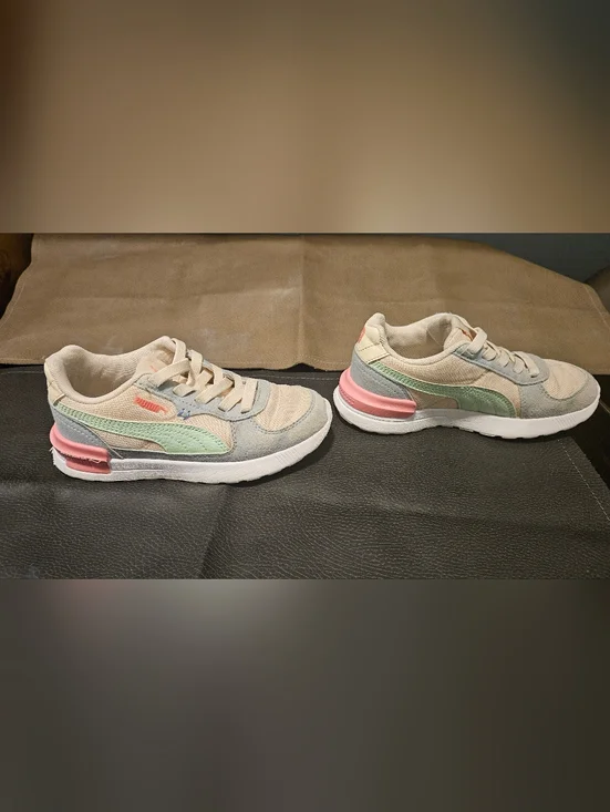 PUMA Girls' Pastel Retro Runner Sneakers - Cream/Pink/Green Size 13 - Picture 3 of 5